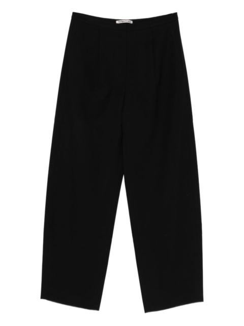 volume tuck trousers