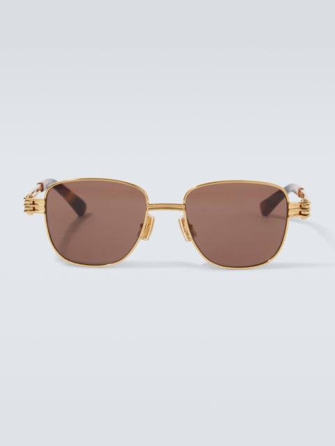Rectangular sunglasses