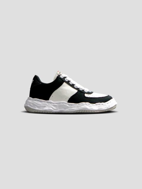 WAYNE OG SOLE LOW-TOP CANVAS SNEAKERS - BLACK/WHITE