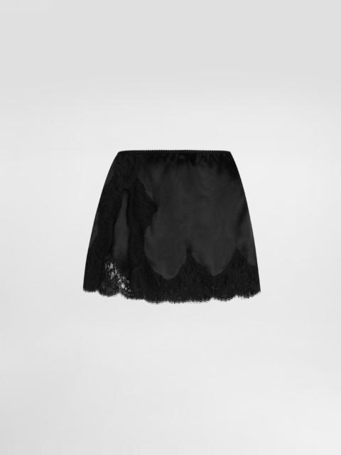 Short satin skirt