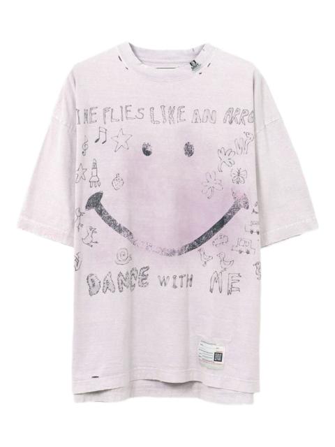 smiley face-print T-shirt