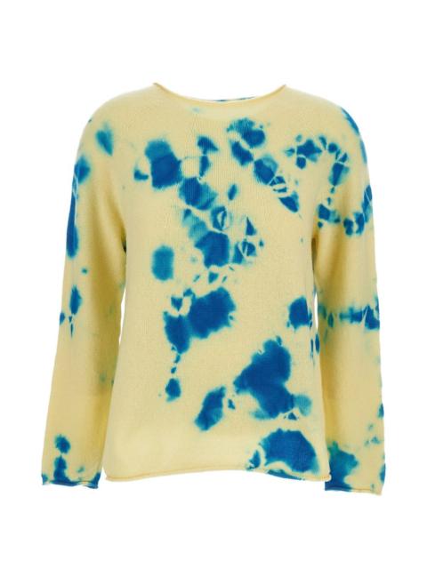 tie-dye sweater