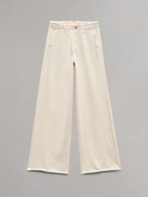 Featherweight Wide-Leg Sofie Jean
Featherweight Denim