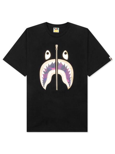 COLOR CAMO SHARK TEE - BLACK/PURPLE