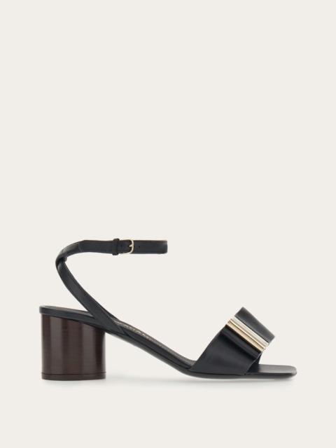 DOUBLE-BOW SANDAL