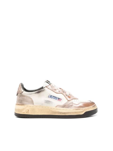Medalist Super Vintage distressed sneakers