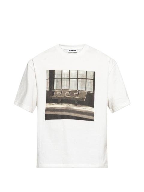 graphic-print T-shirt
