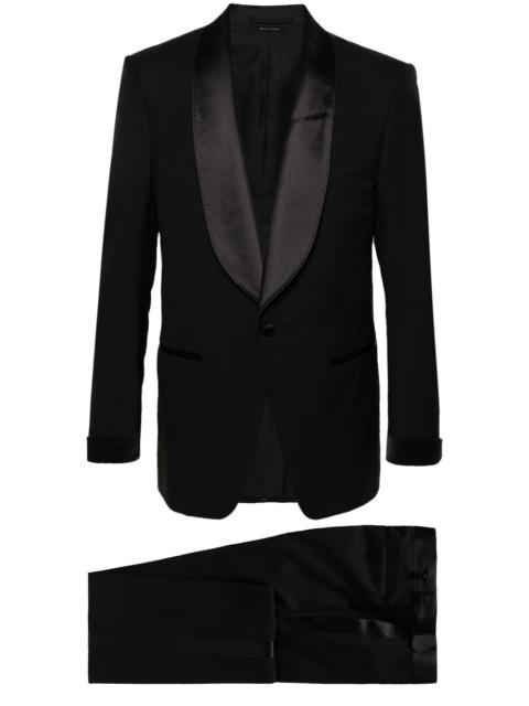 single-breasted dinner suit