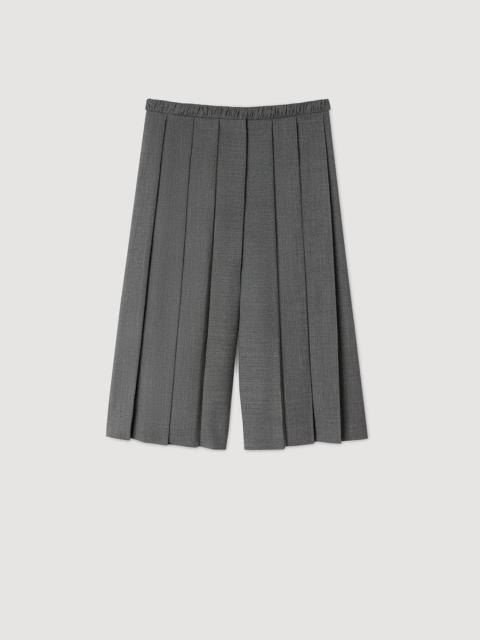PLEATED LONG SHORTS