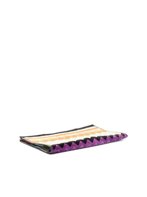 Giacomo all-over zigzag print towel