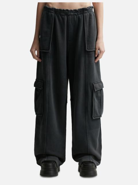 OVERSIZED CARGO SWEATPANTS