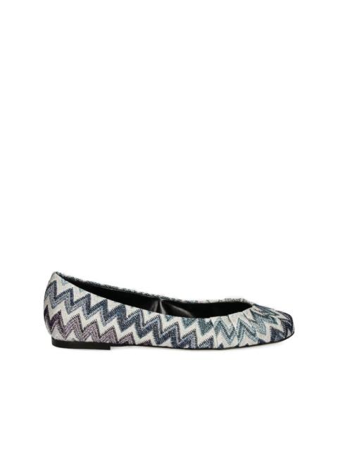 Zigzag-pattern ballet flats