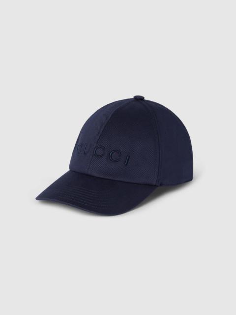 Cotton baseball hat with embroidery