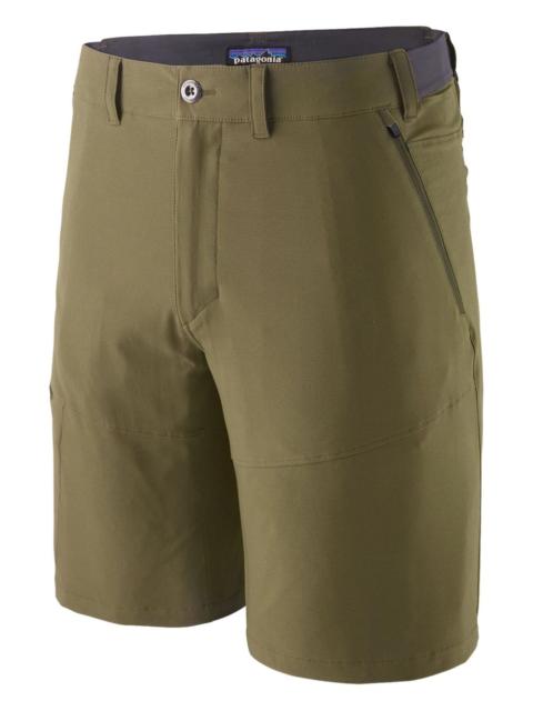 pocket-fastening shorts
