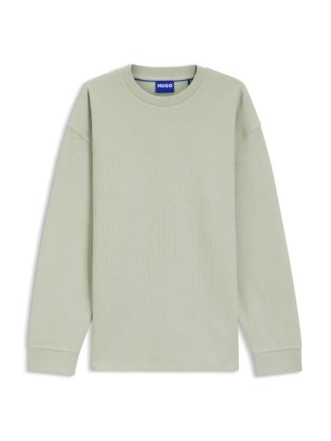 WAFFLE-STRUCTURE T-SHIRT IN A COTTON BLEND