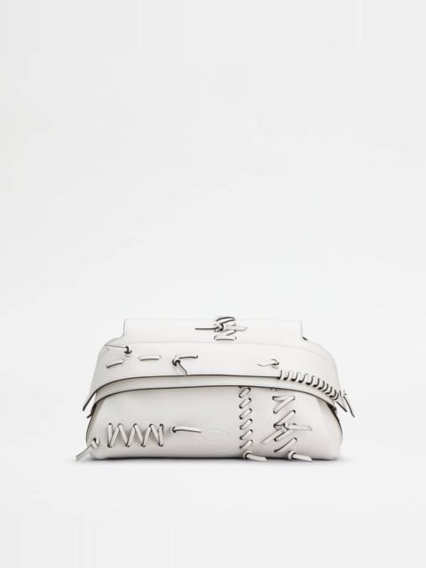 TOD'S WAVE POUCH IN LEATHER MINI - WHITE
