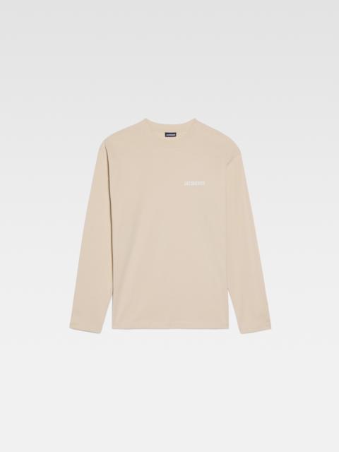 Le t-shirt manches longues