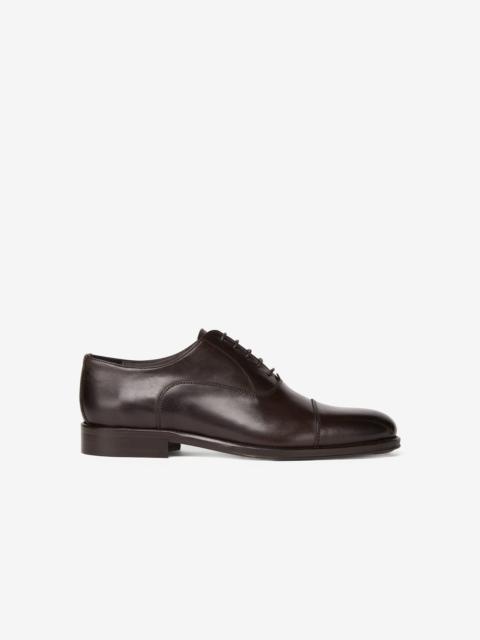 Brown leather Oxford shoes