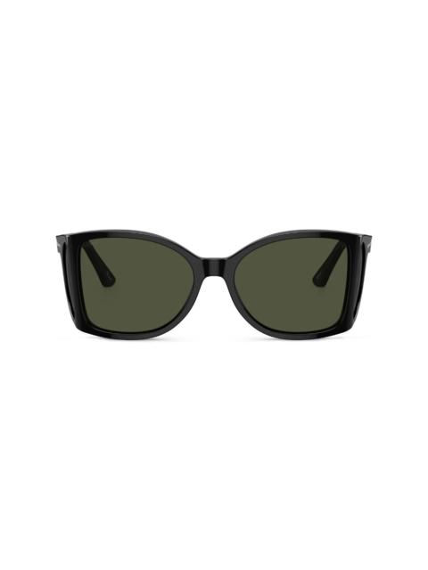 oversized-frame sunglasses