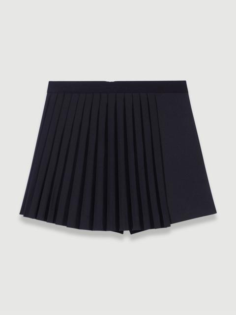 Straight-fit pleated shorts