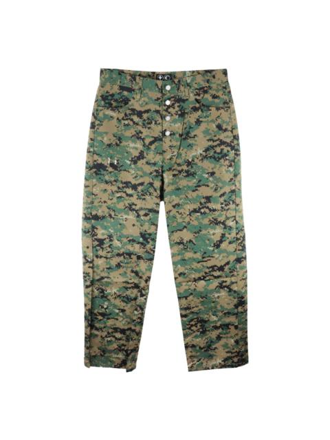 camouflage-print trousers