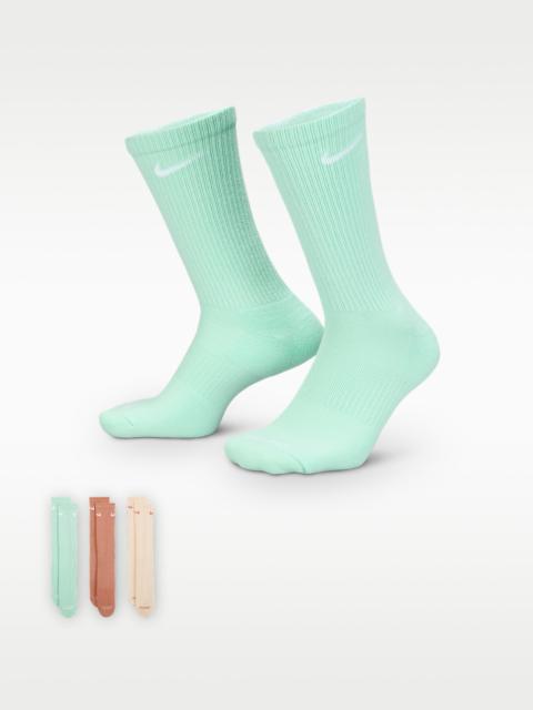 Nike Everyday Plus Cushioned Training Crew Socks (3 Pairs)