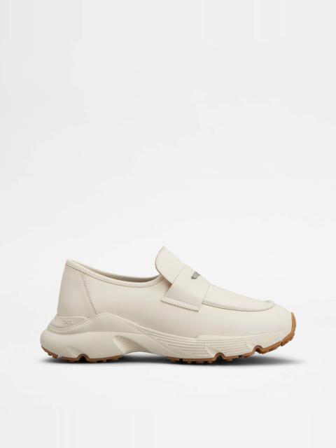 SPORTY LOAFERS IN LEATHER - OFF WHITE