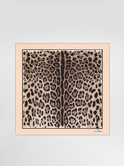 Leopard-print twill scarf (70 x 70)