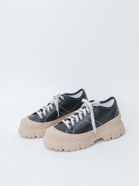 Feat Sneakers - Black / Camel Outsole