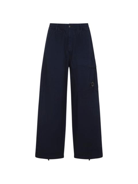 Lens-detail trousers