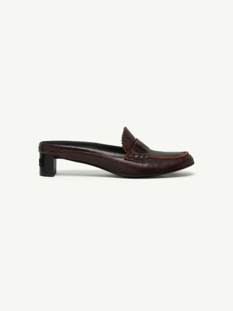 Swing toe leather loafer