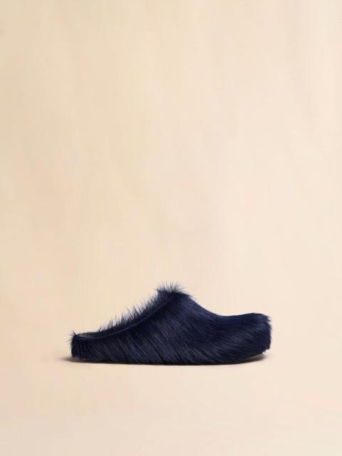 BLUE LONG HAIR CALFSKIN FUSSBETT SABOT