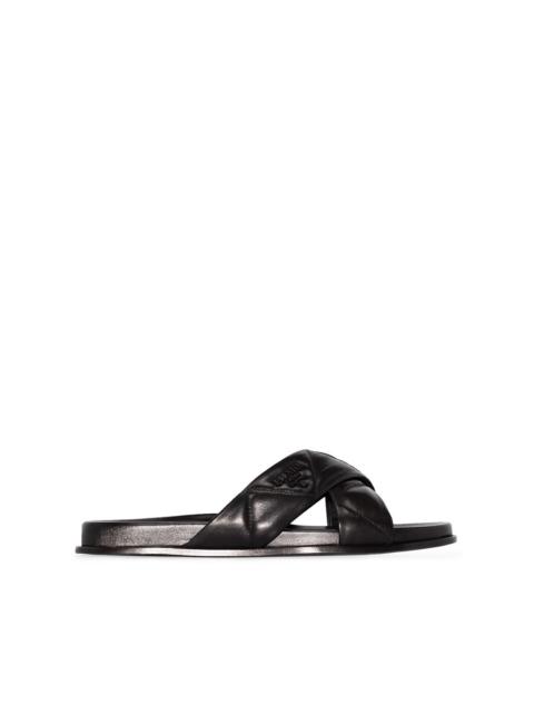 logo-plaque quilted slides