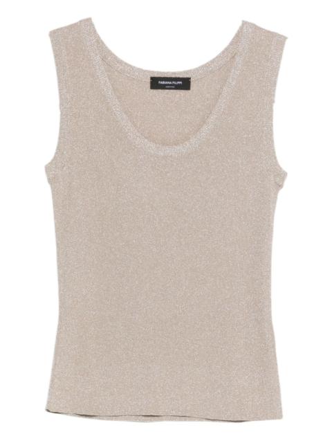 sleeveless top