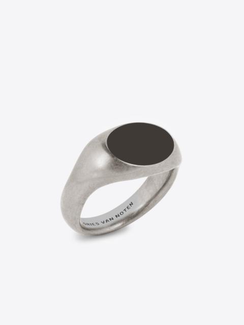 STONE SIGNET RING