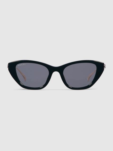 Cat eye frame sunglasses