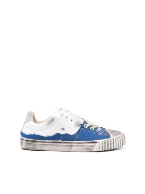 New Evolution distressed sneakers