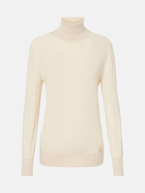 Cashmere and silk sweater