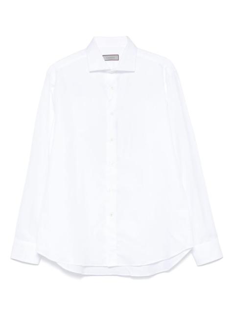 cutaway-collar shirt
