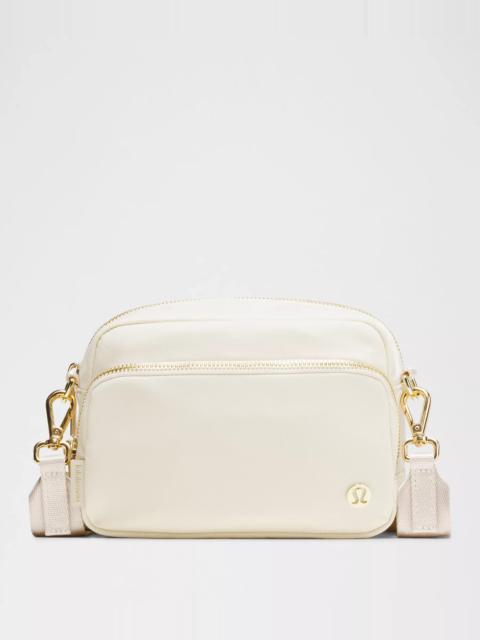 Everywhere Crossbody Bag 2L *Metal Hardware