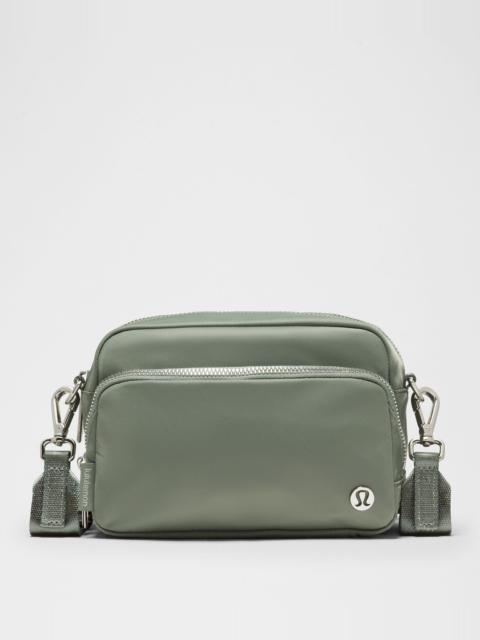 Everywhere Crossbody Bag 2L *Metal Hardware