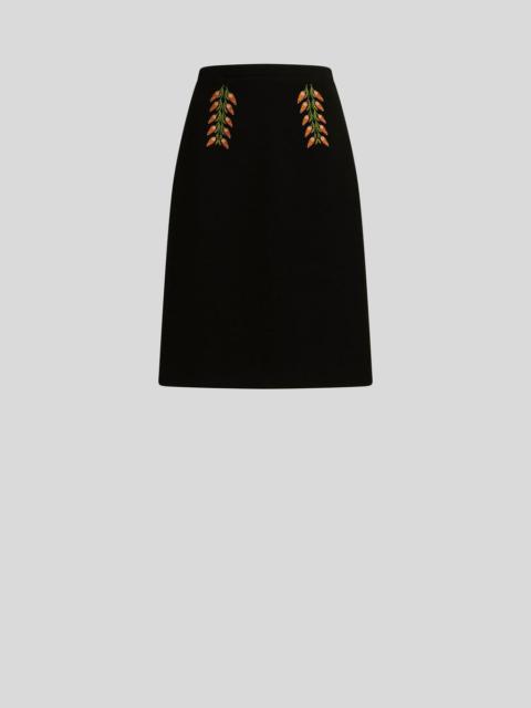 SHEATH SKIRT WITH FOLIAGE EMBROIDERY