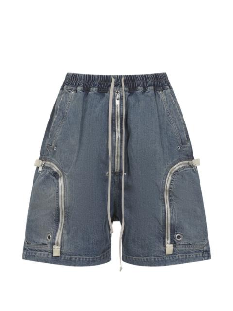 zip-fastening pocket shorts