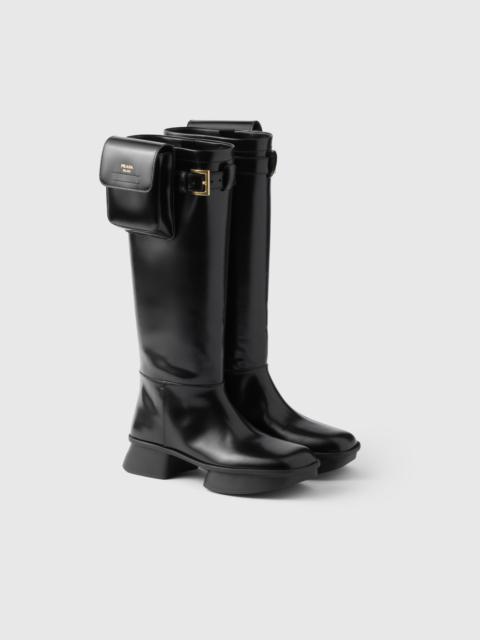 Brushed leather boots with pouch