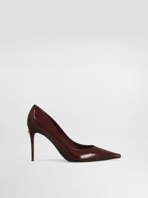 Polished calfskin pumps