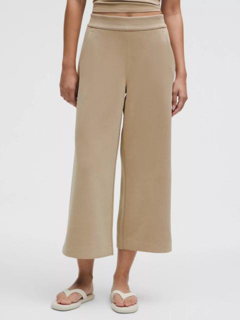 Softstreme High-Rise Wide-Leg Cropped Pant