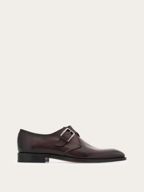 Single monk shoe