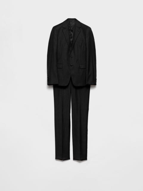 Single-breasted wool and cashmere suit
