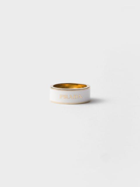 Enameled metal ring