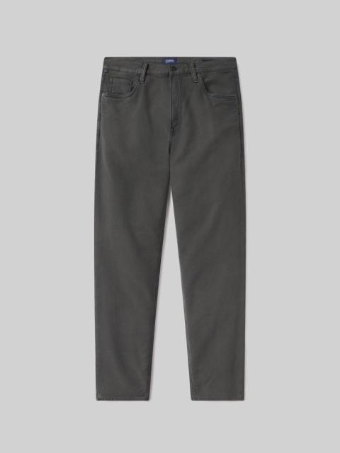 Adler Slim Perform Twill
In Charred Cedar